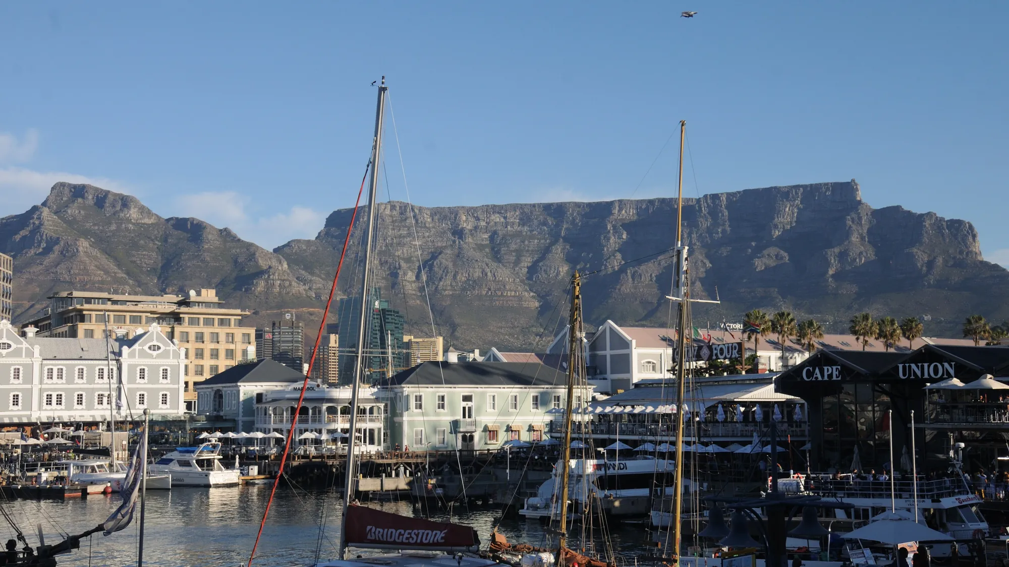V&A Waterfront under Table Mountain, Cape Town