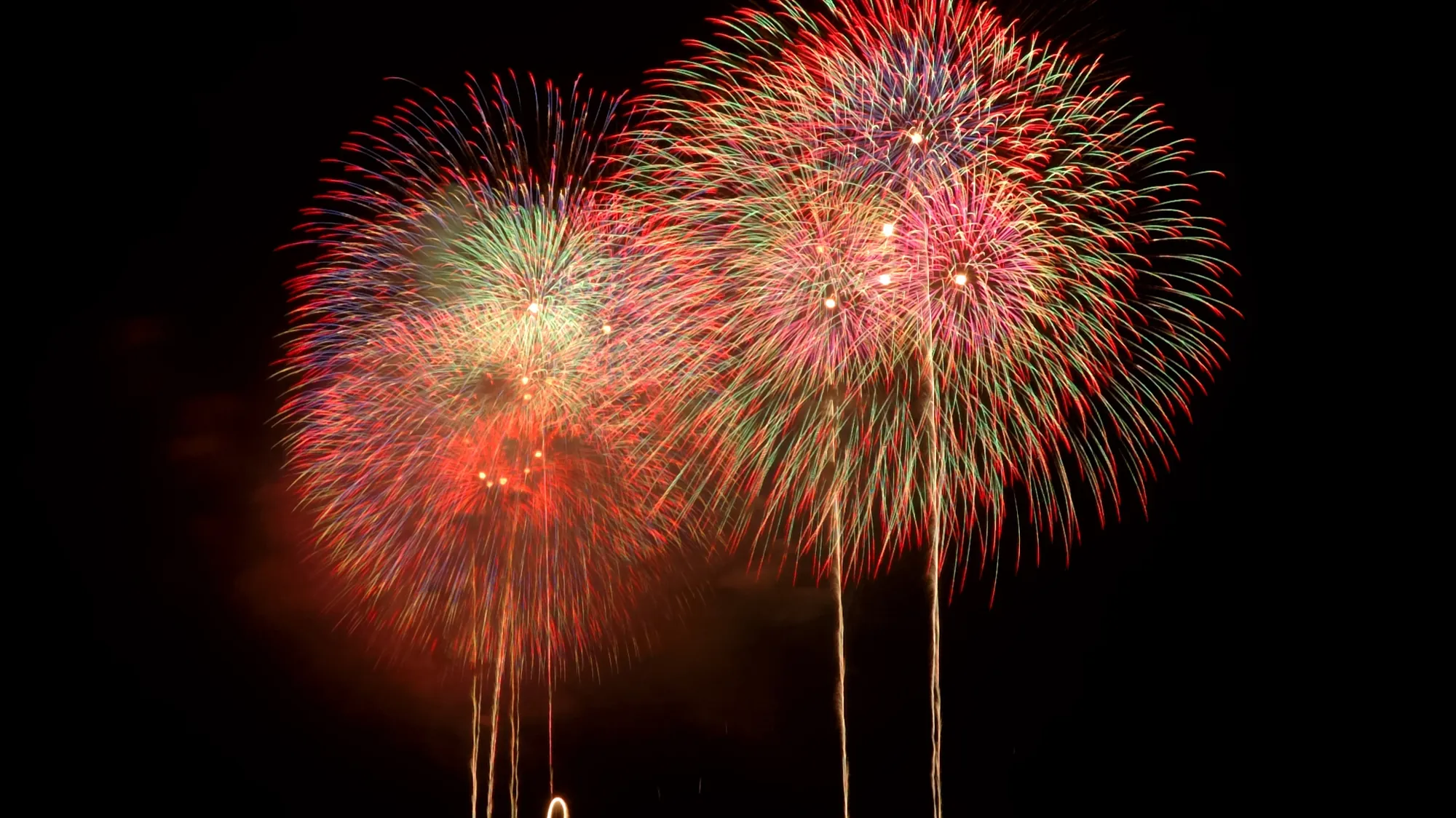 Fireworks over the Shinano River at the Nagaoka Festival